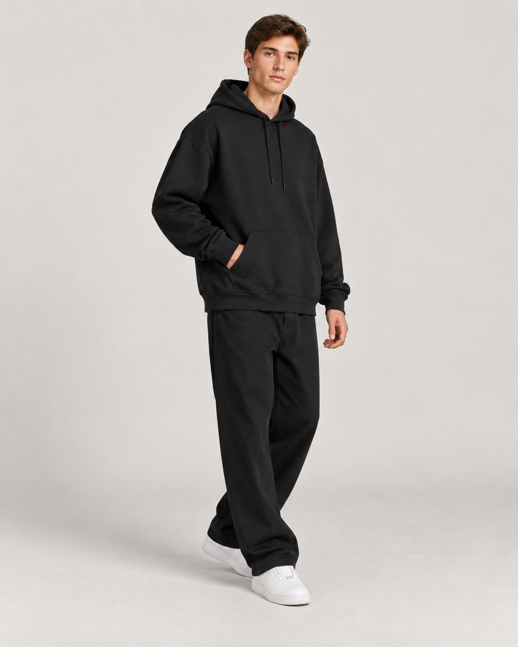 Siyah oversize hoodie - stüdyo, yandan